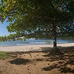 Casa De Praia Em Ubatuba Com Churrasqueira 040